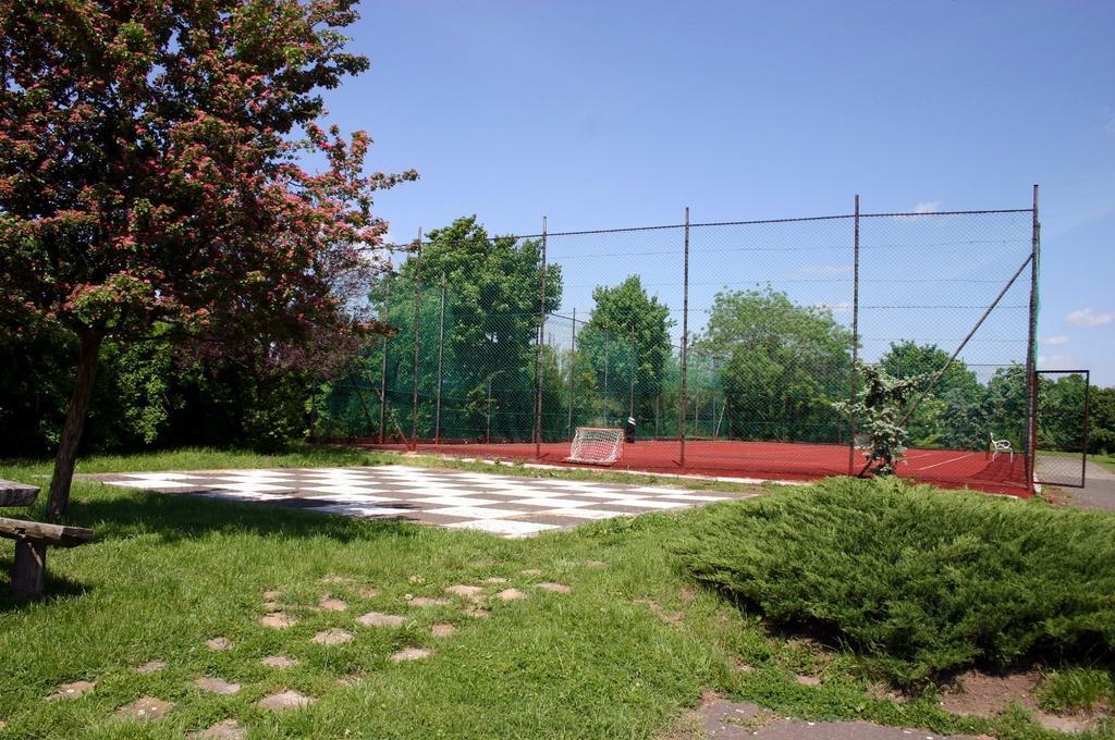 Teleki-Degenfeld Kastélyszálló Hotel Szirák Kültér fotó